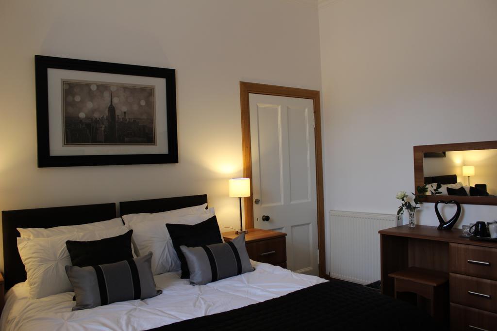 Brackness House Luxury B&B 安斯特拉瑟 客房 照片